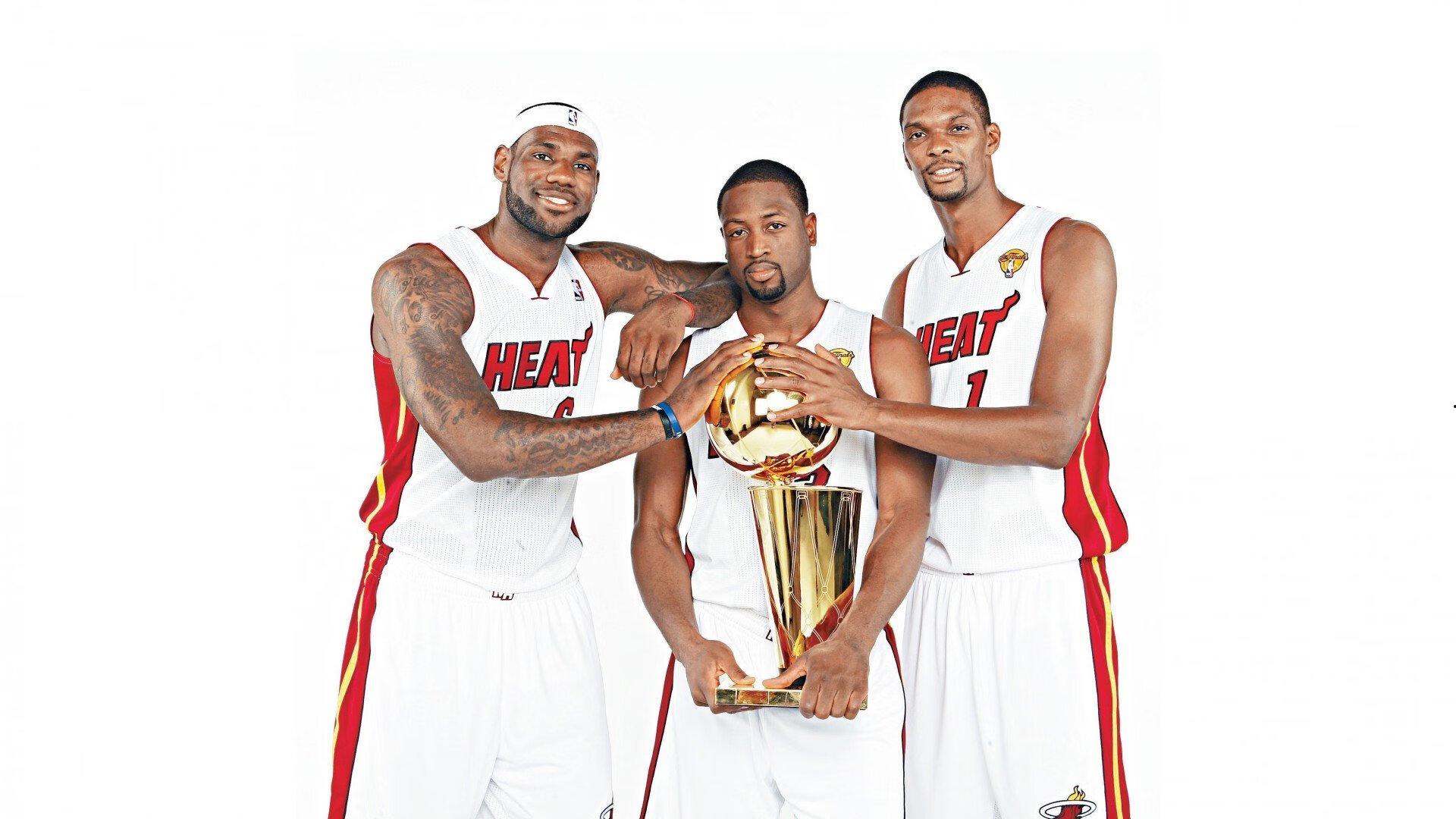 独行侠瞄准重磅补强,内部消息称球队或探索交易戴维斯,潜在回报规模堪比杜兰特赴火箭