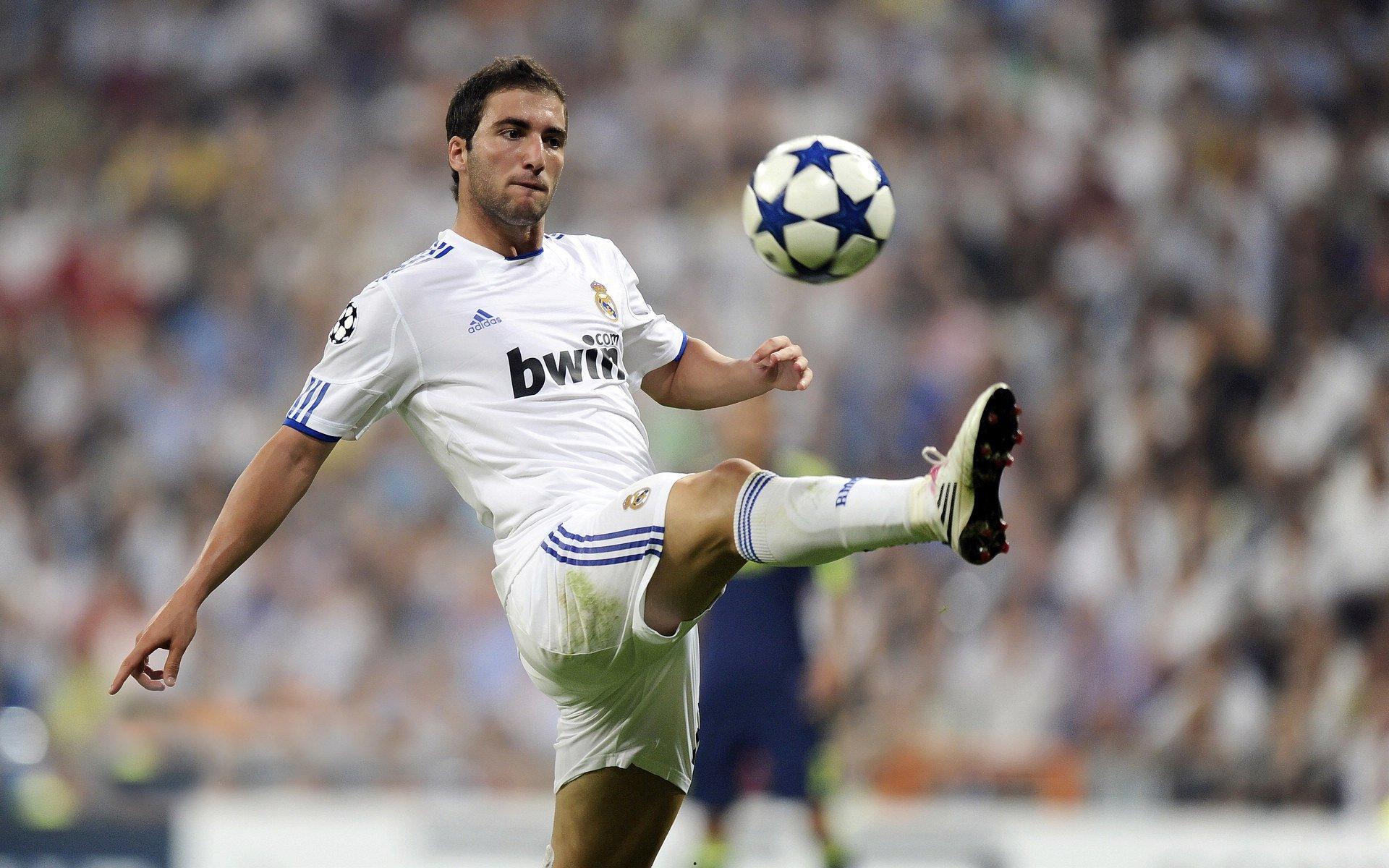 京多安展望未来，萨内缺席双红会，但仍是球队关键拼图